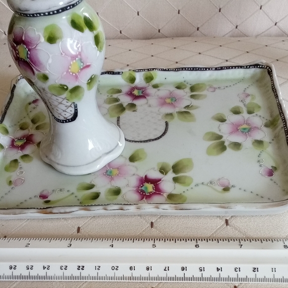 HAT PIN HOLDER AND TRAY - Picture 2 of 5